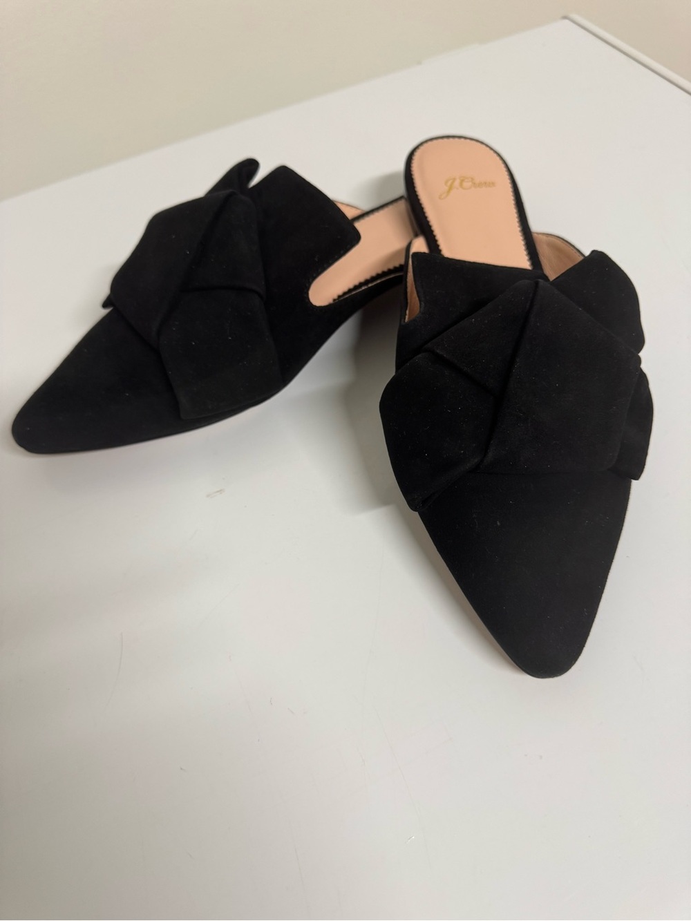J.Crew Women's Black Leather Pointed Toe Bow Slip-On mules
Flats 8.5 NEW W/O BOX